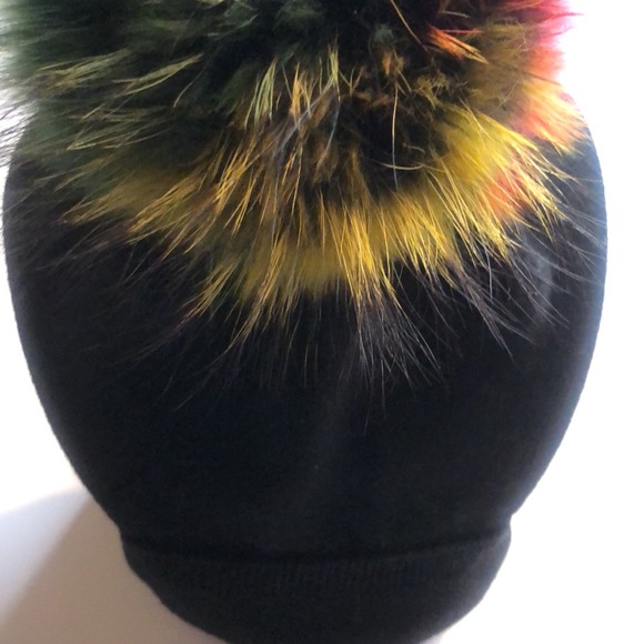 PNYC  NWOT ribbed Beanie with Removable Pom PNYC - Picture 4 of 8